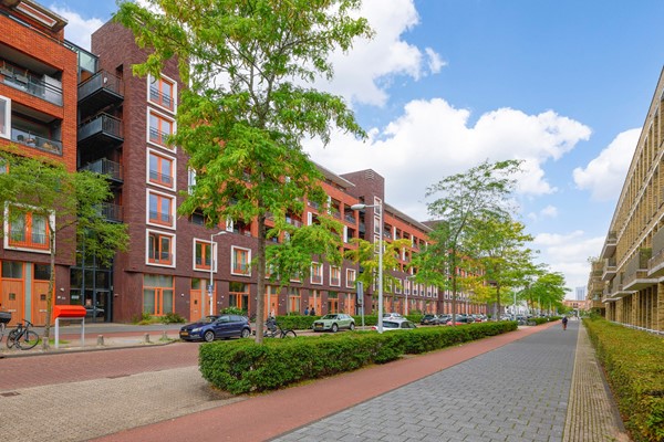 Medium property photo - Leeuwendalersweg 614, 1061 BJ Amsterdam
